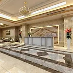 Building D\' Le Roi Soleil
