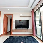 Building D\' Le Roi Soleil